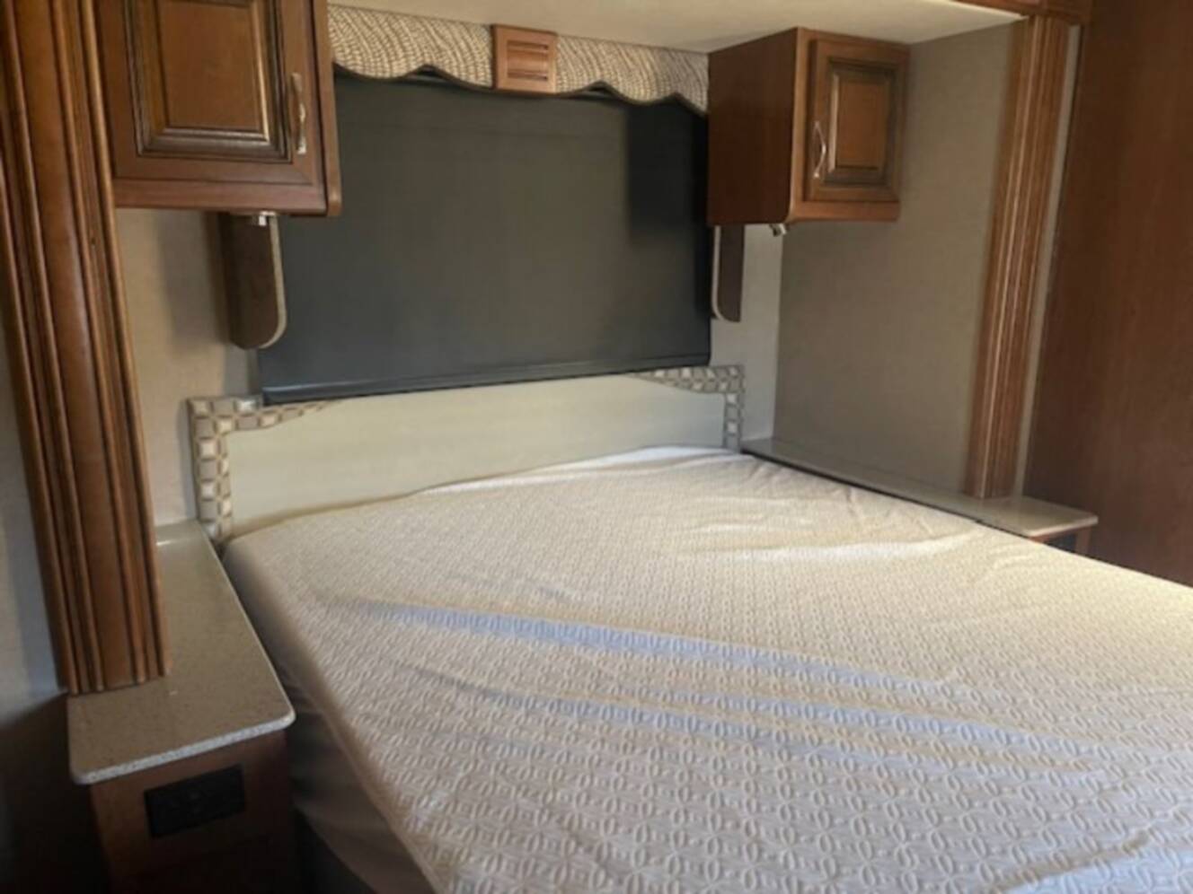 A photo of this 2017 Holiday Rambler Vacationer XE 34S