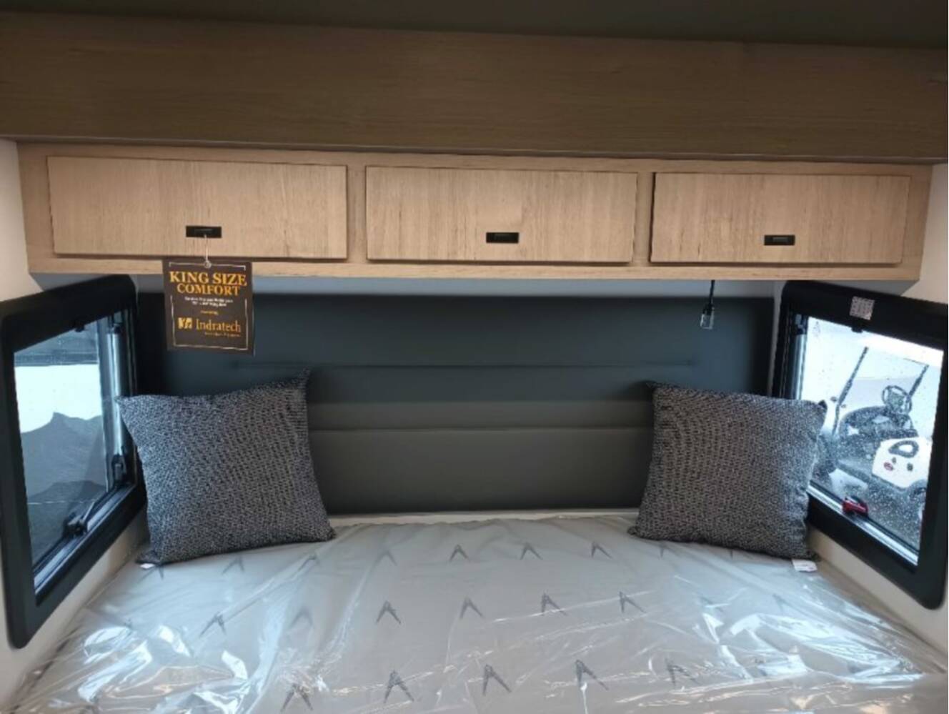 A photo of this 2026 Grand Design Lineage Series F 31ZW