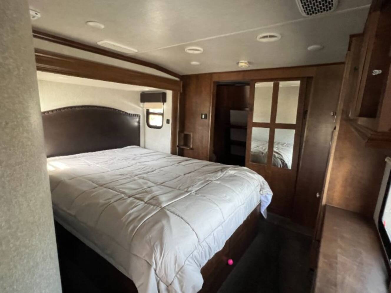 A photo of this 2019 Heartland Bighorn BH 3160 ELITE