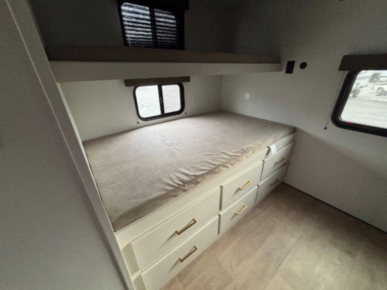 A photo of this 2026 Grand Design Transcend 325BHT