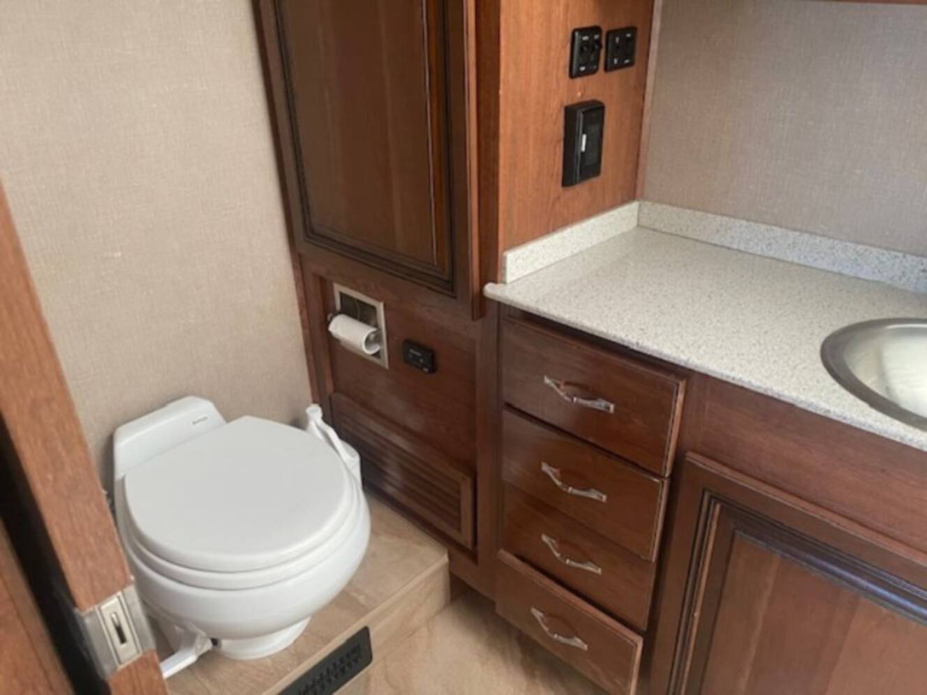 A photo of this 2017 Holiday Rambler Vacationer XE 34S