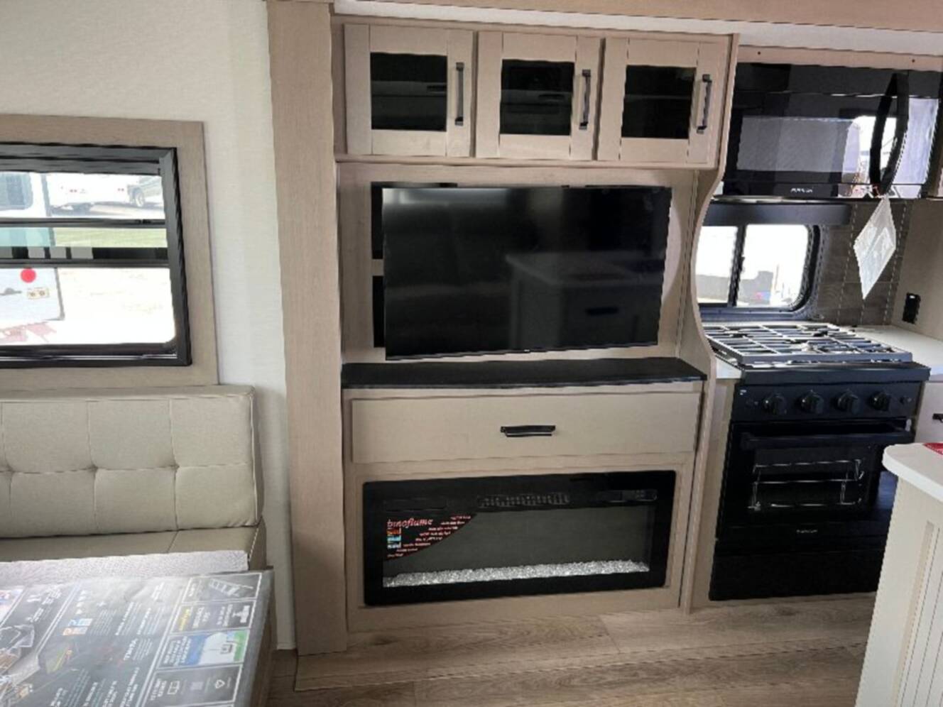 A photo of this 2026 Grand Design Reflection 324MBS