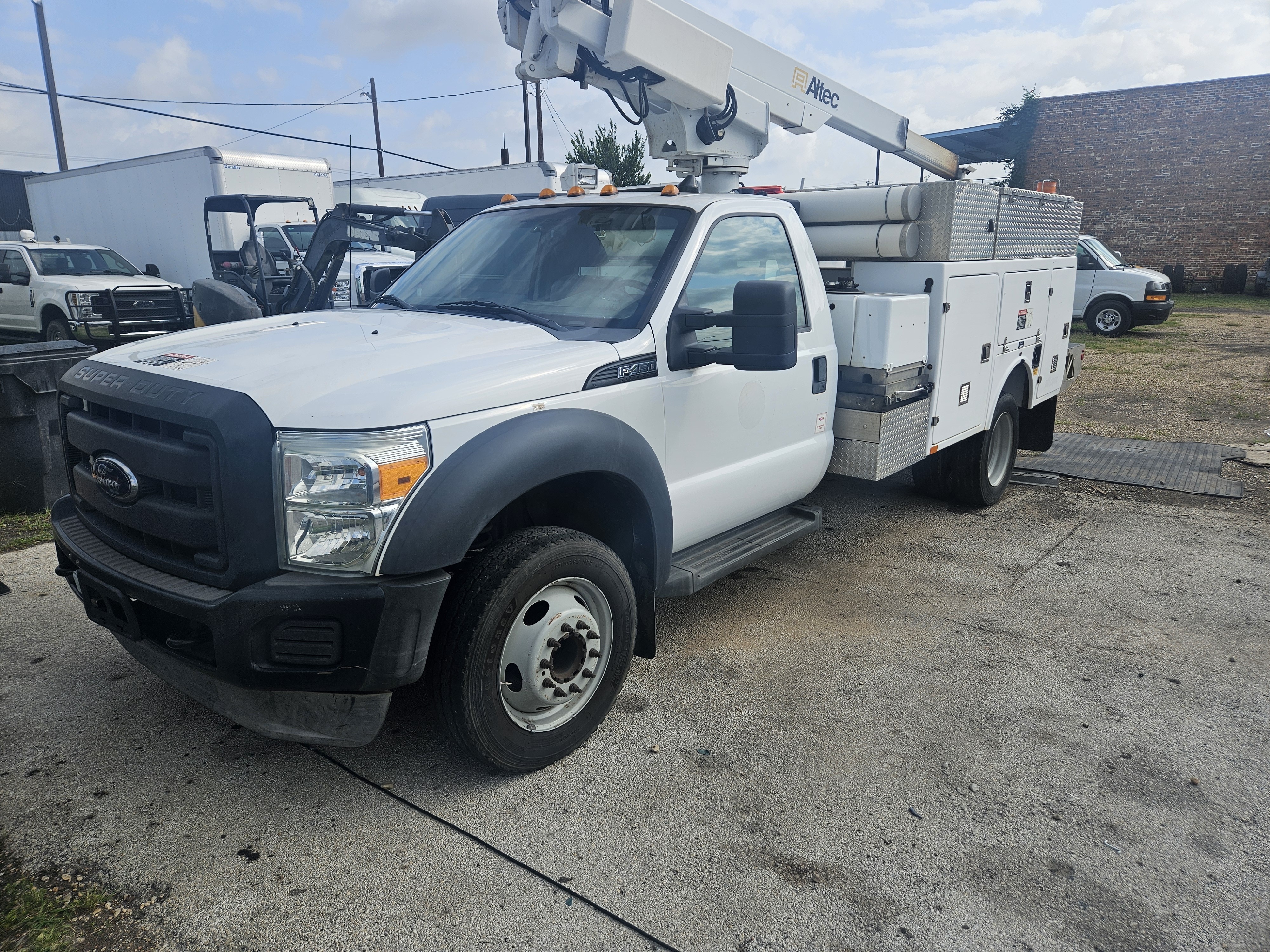 2012 FORD F450 XL in Dallas, TX