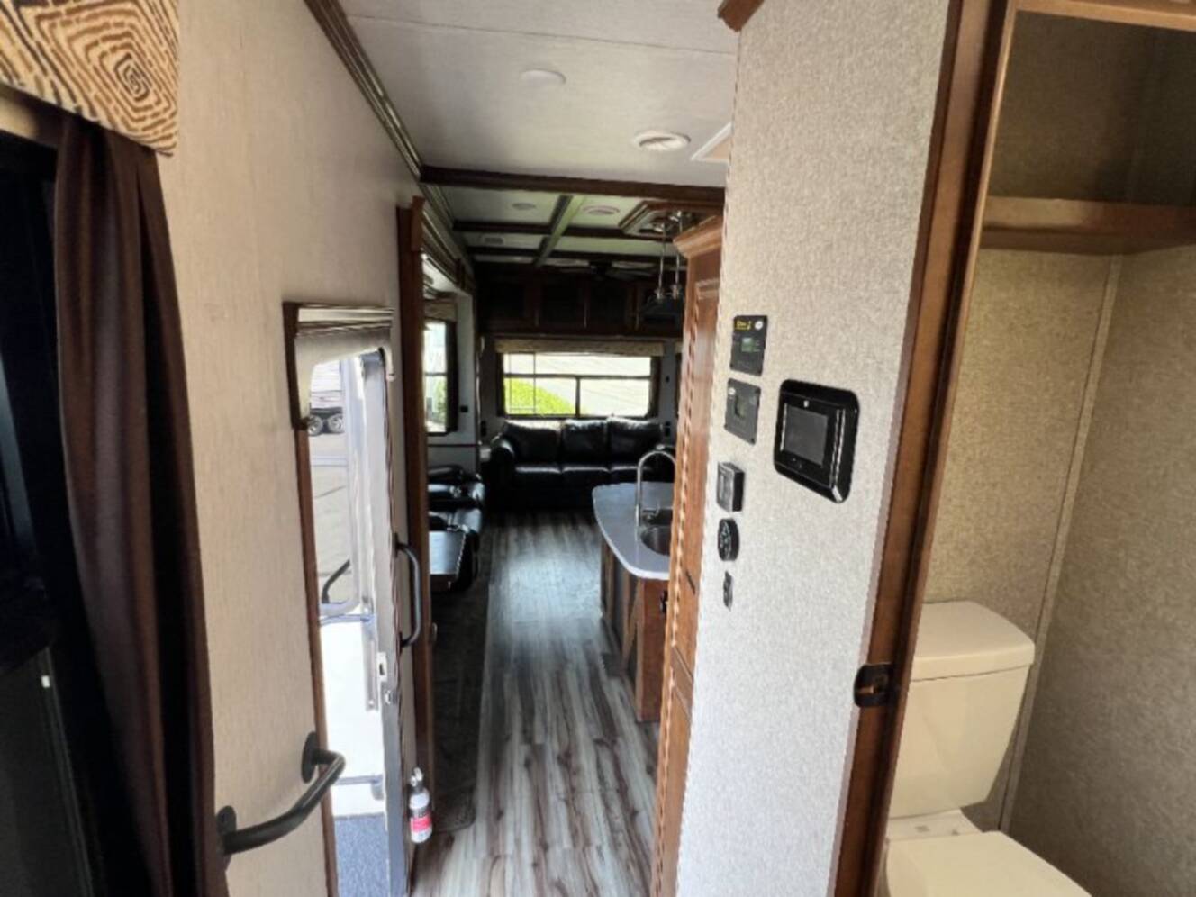 A photo of this 2019 Heartland Bighorn BH 3160 ELITE