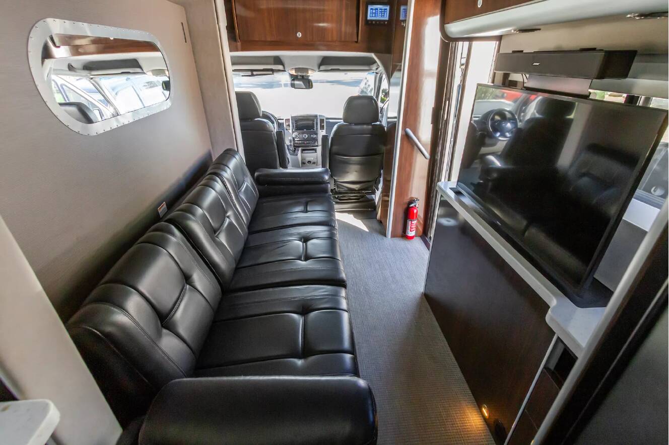 A photo of this 2019 Airstream ATLAS MURPHY SUITE