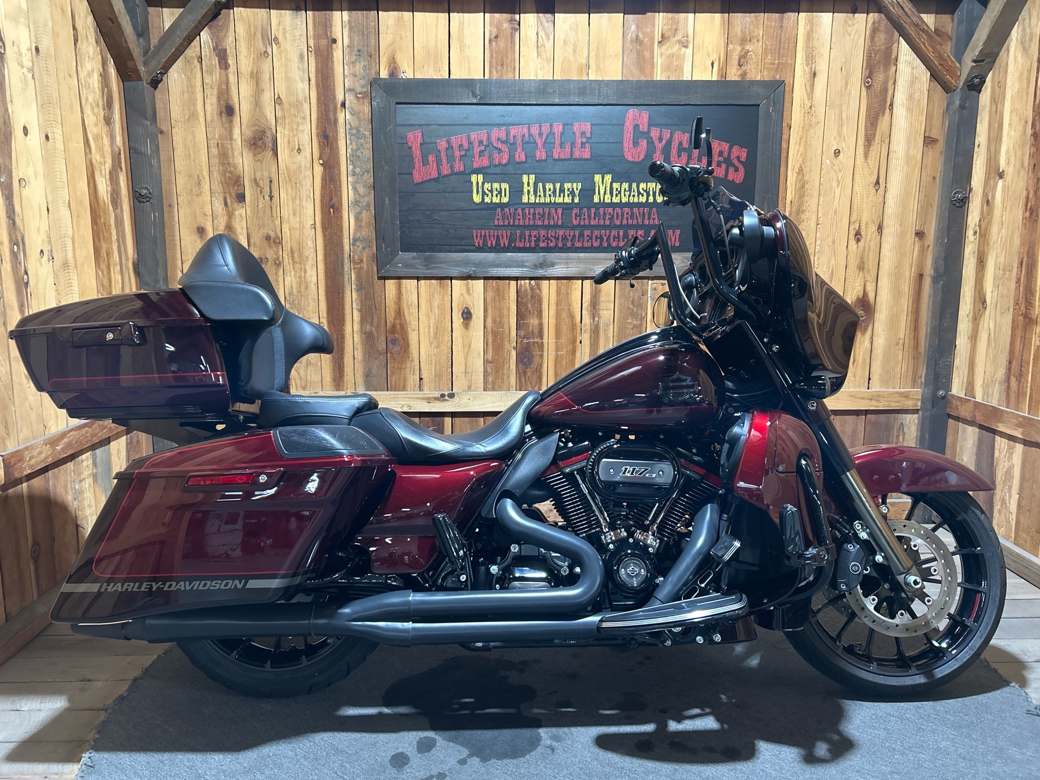 Harley-Davidson Street Glide Standard Motorcycles For Sale in