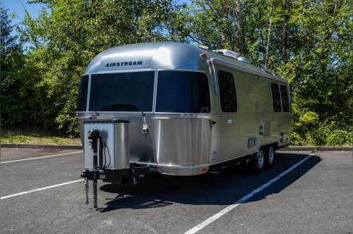 2021 Airstream FLYING CLOUD 25FB QUEEN in portland OR