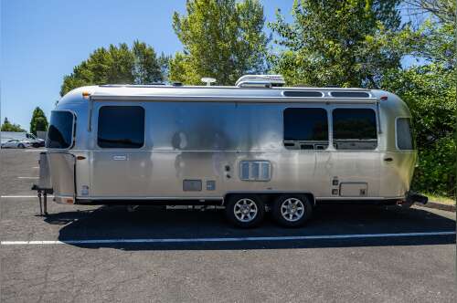 2021 Airstream FLYING CLOUD 25FB QUEEN in portland OR