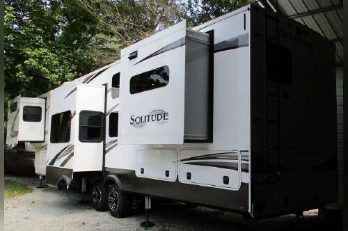 2022 Grand Design SOLITUDE 390RK/390RK-R in east bethel MN