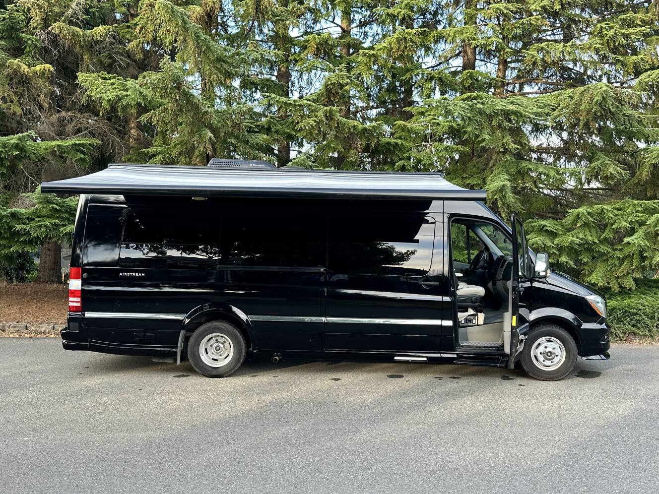 A photo of this 2016 Airstream INTERSTATE 24 LOUNGE EXT