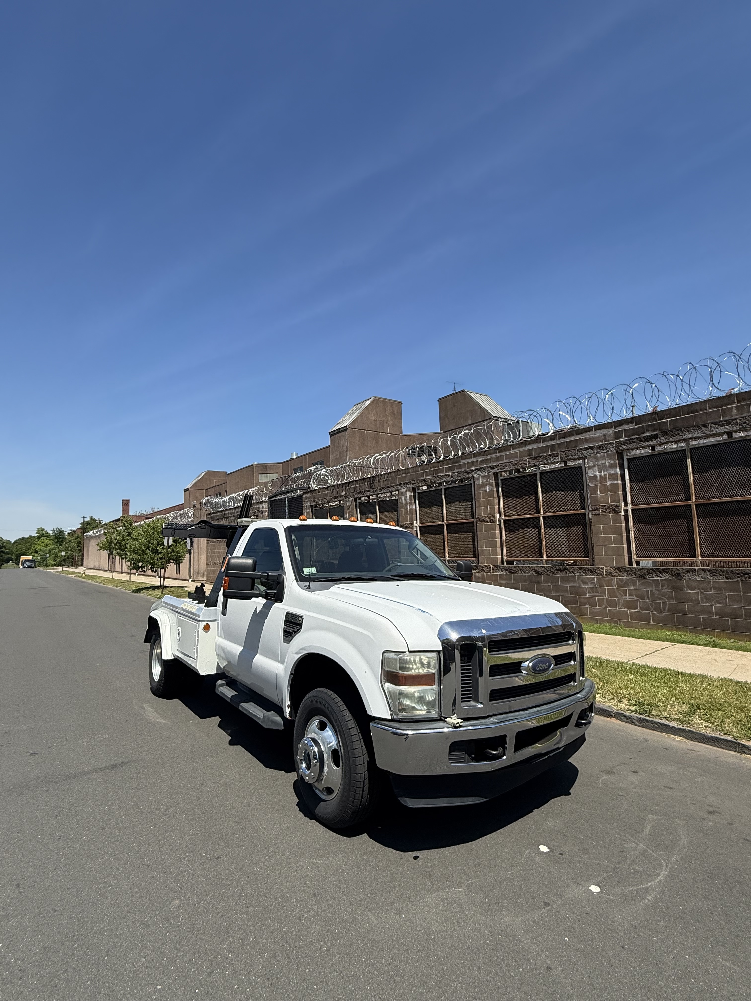 2009 FORD F350 in New Haven, CT