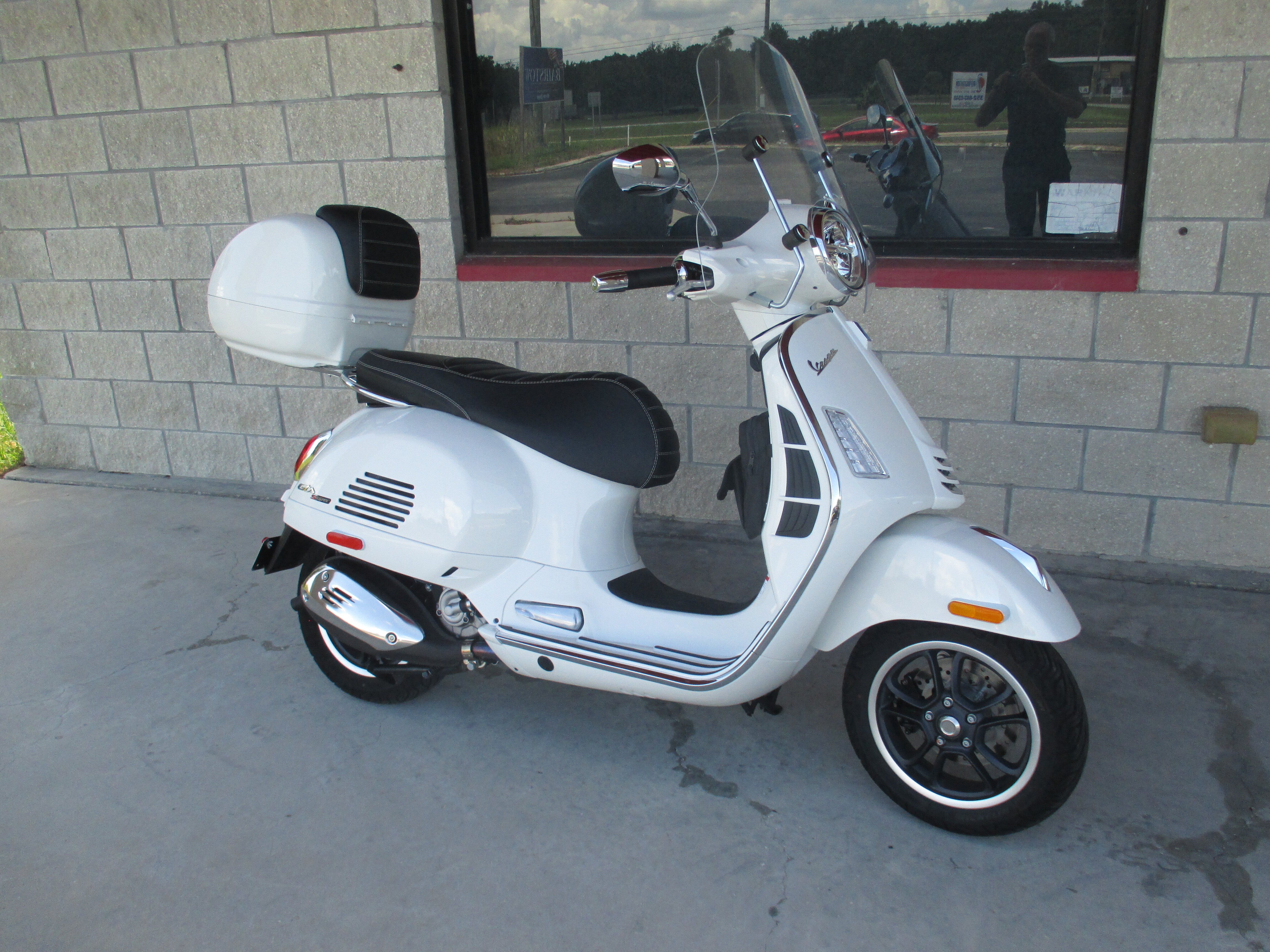 2024 Vespa GTS 300 I E SUPER ABS 300 I E SUPER ABS in Ocala, FL