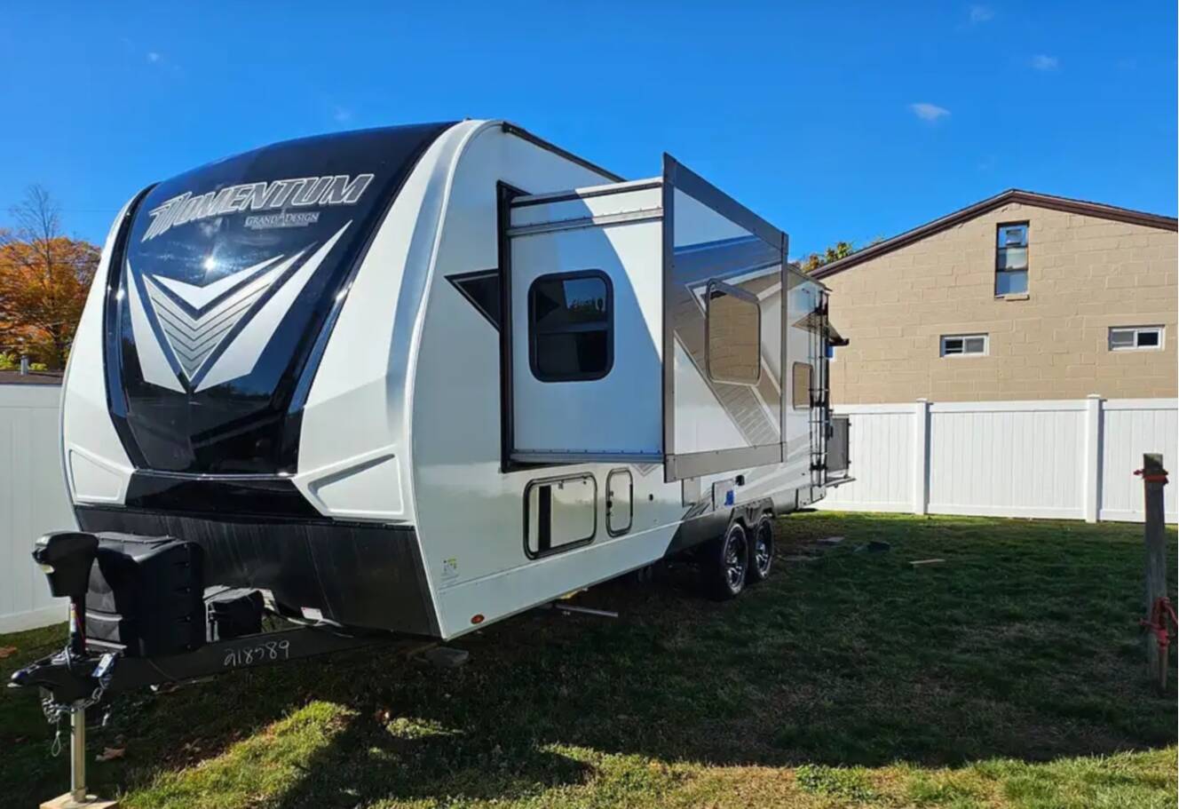 A photo of this 2023 Grand Design MOMENTUM G-CLASS 23G