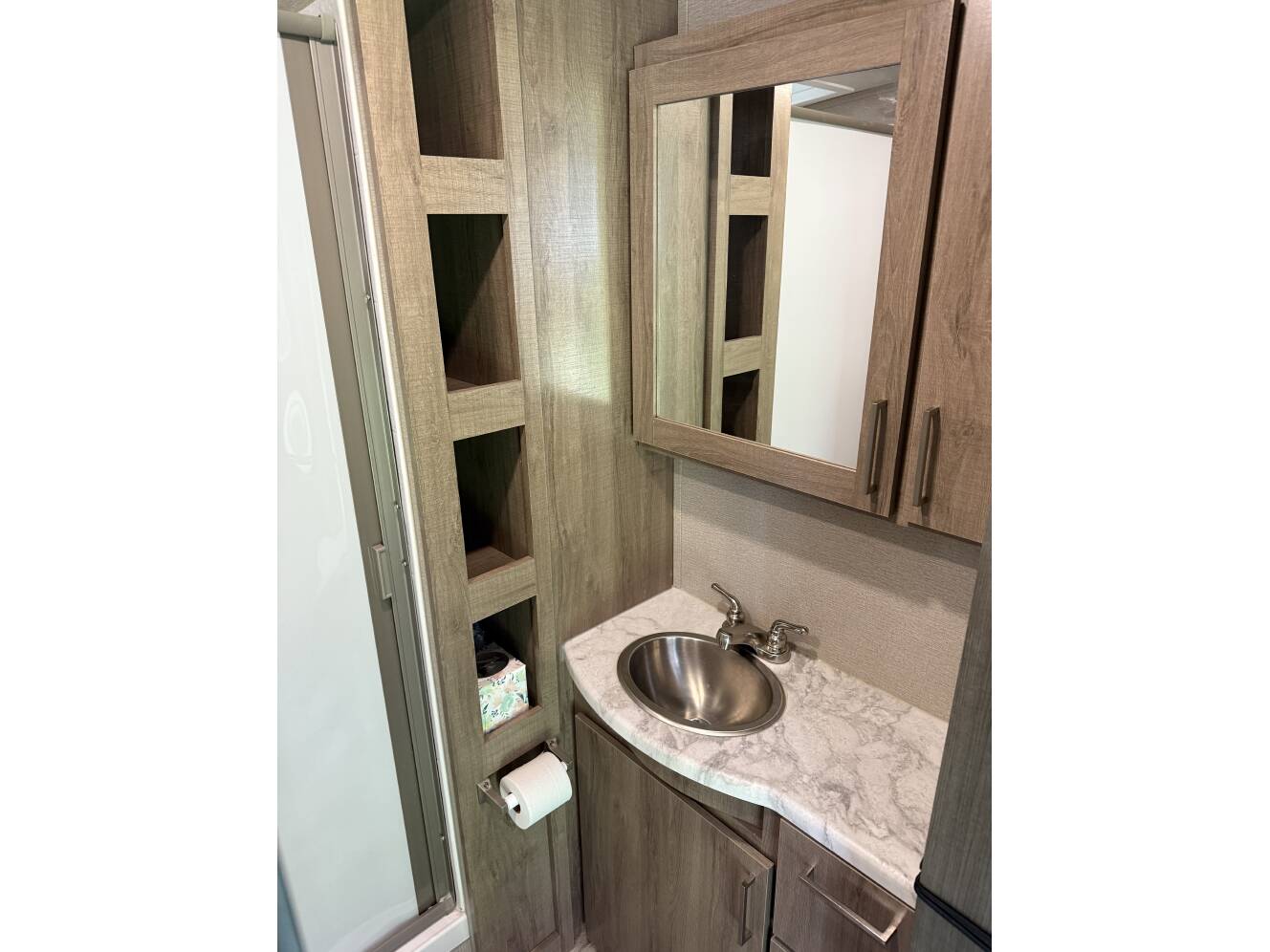 A photo of this 2022 Grand Design IMAGINE 2970RL