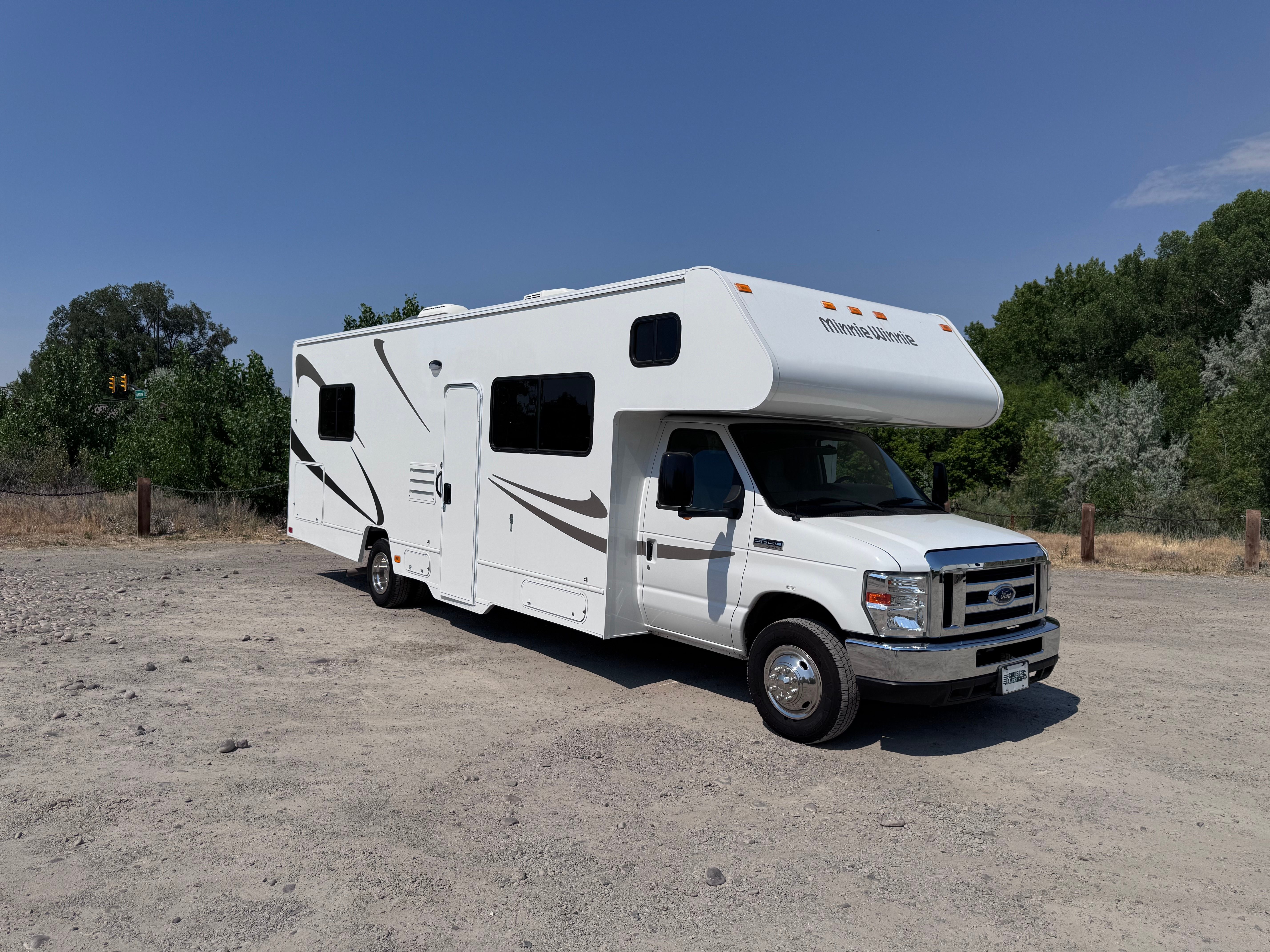 2020 Winnebago MINNIE WINNIE 328QR RV