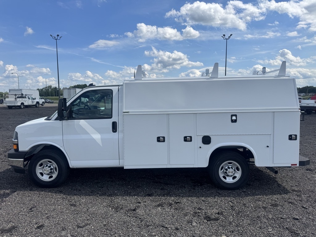2026 CHEVROLET EXPRESS G3500 in Washington, IL