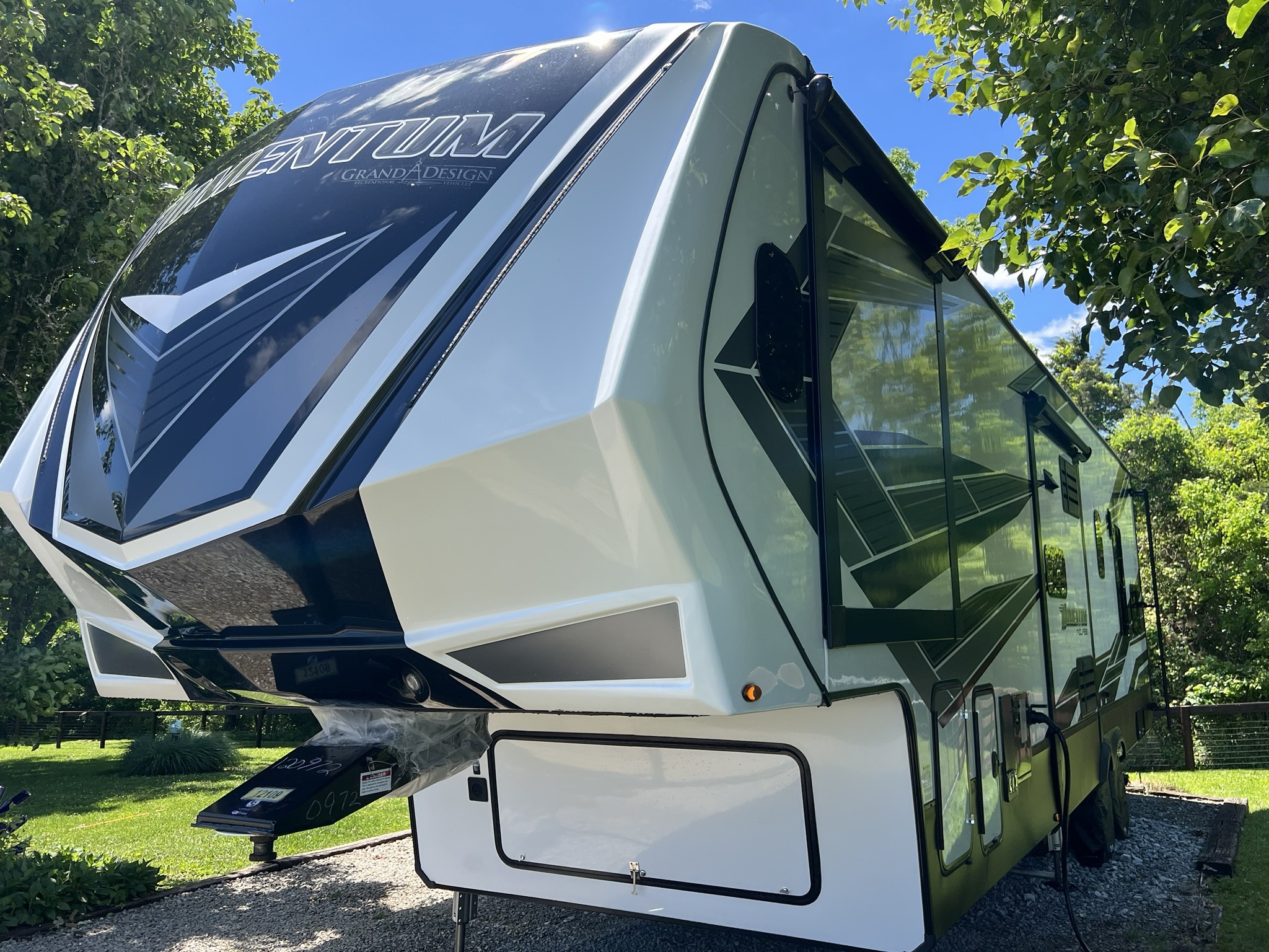 2022 Grand Design MOMENTUM M-CLASS 351M RV