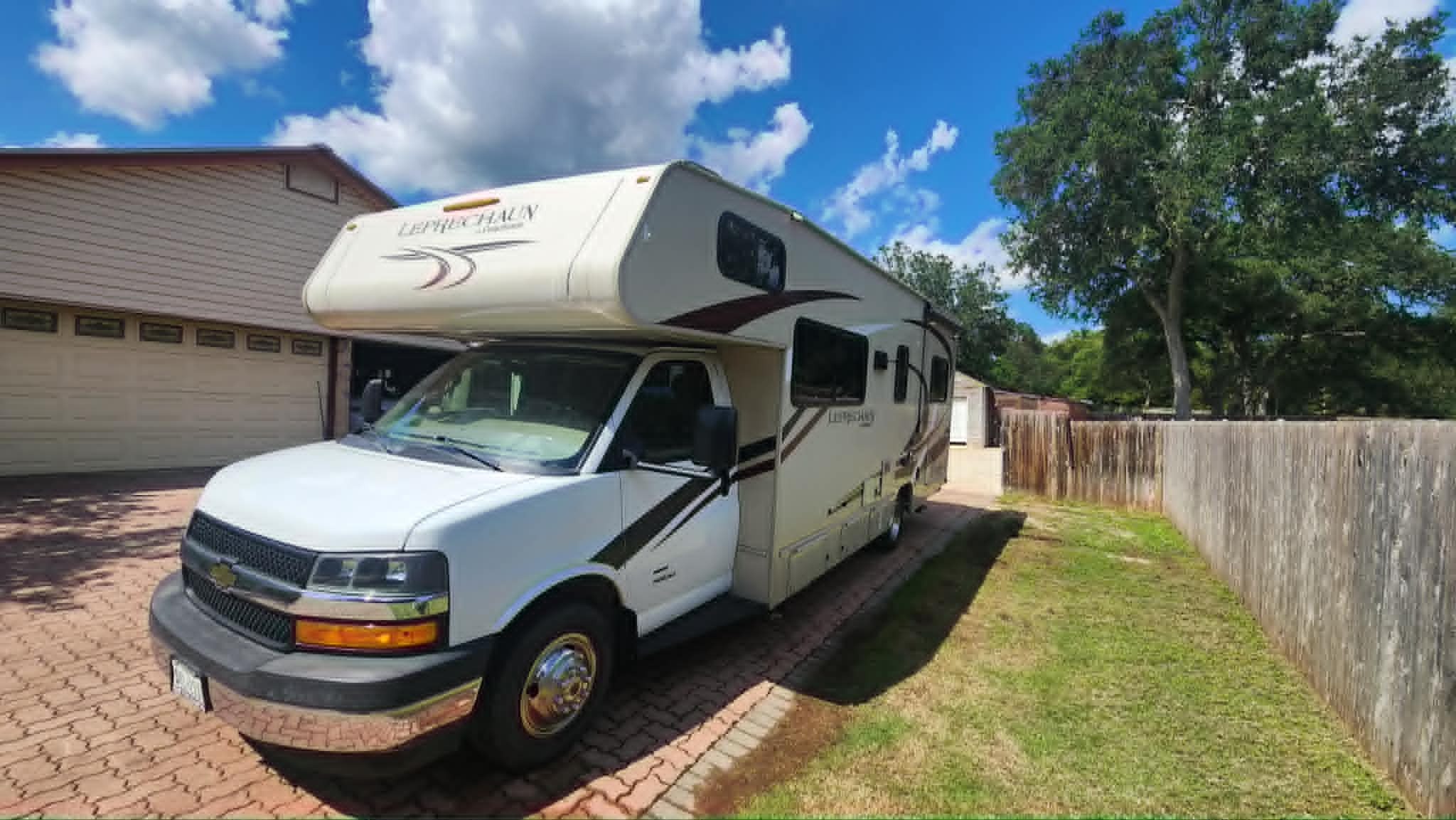 2019 Coachmen LEPRECHAUN 260RS RV