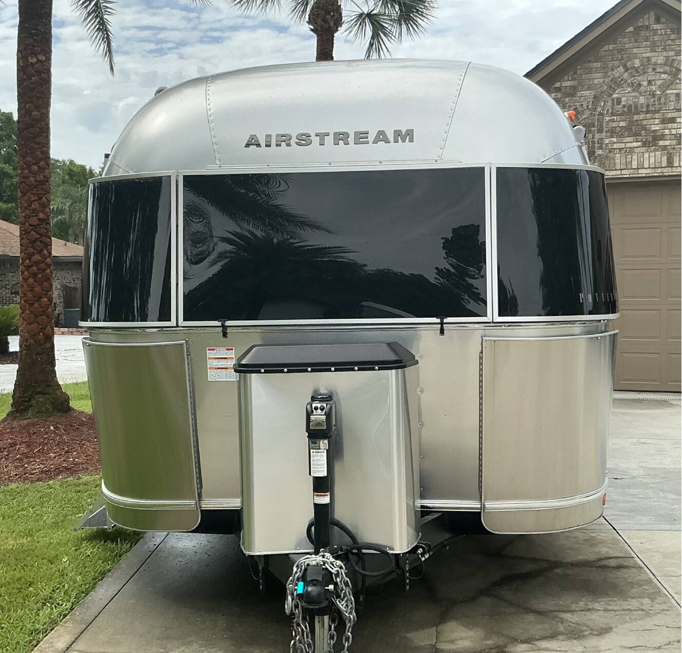 A photo of this 2023 Airstream POTTERY BARN SPECIAL EDITION 28RBT