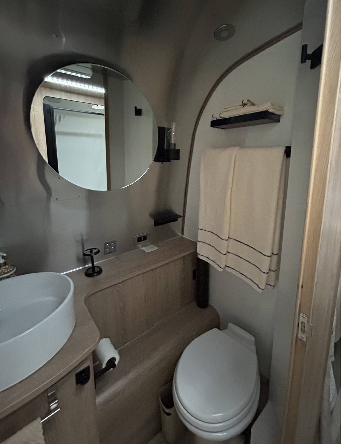A photo of this 2023 Airstream POTTERY BARN SPECIAL EDITION 28RBT