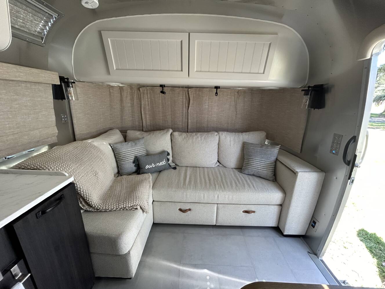 A photo of this 2023 Airstream POTTERY BARN SPECIAL EDITION 28RBT