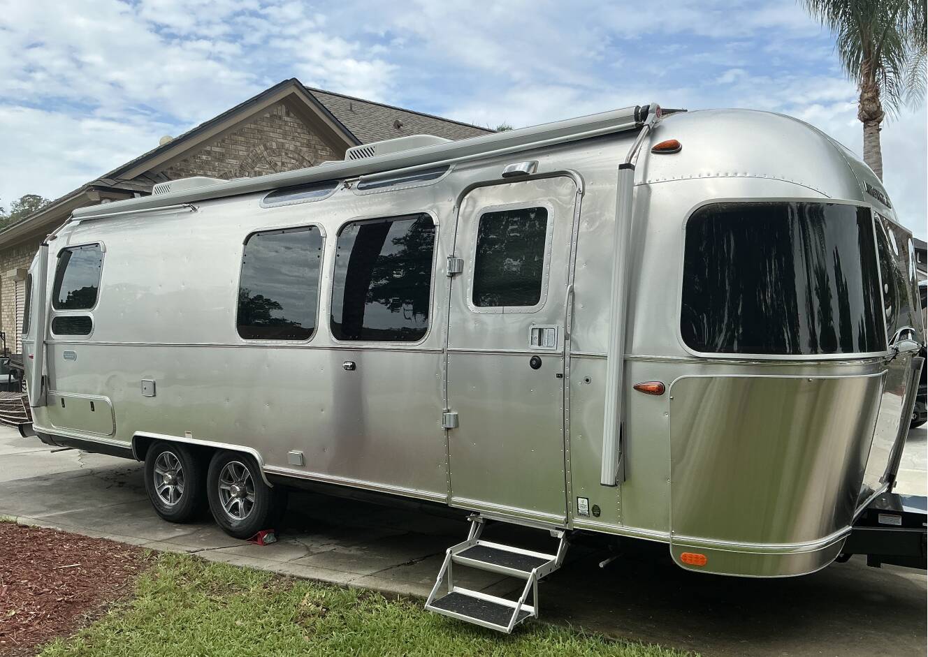 A photo of this 2023 Airstream POTTERY BARN SPECIAL EDITION 28RBT