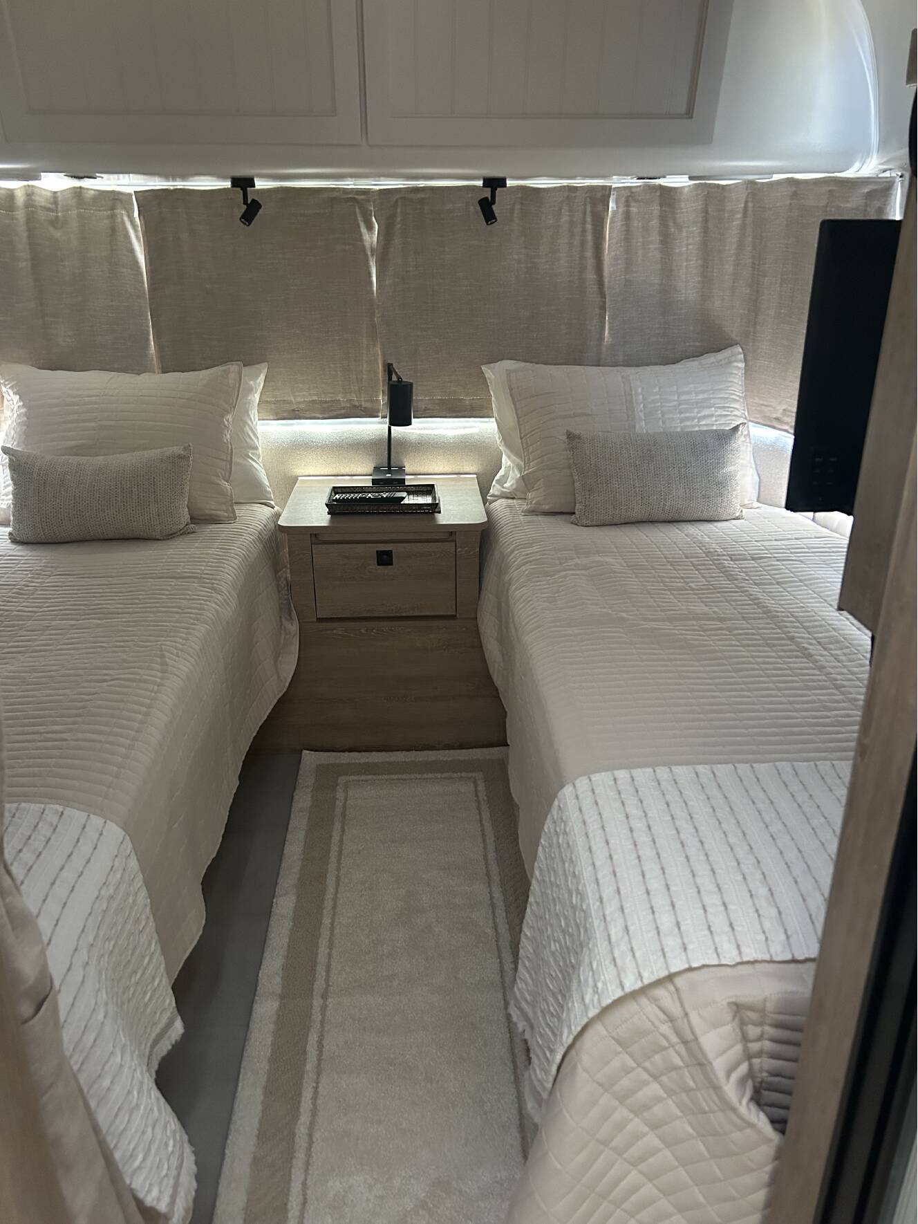 A photo of this 2023 Airstream POTTERY BARN SPECIAL EDITION 28RBT