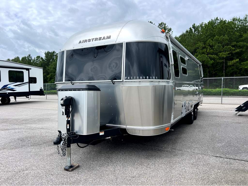 2024 Airstream Pottery Barn 28RB Twin in calera AL