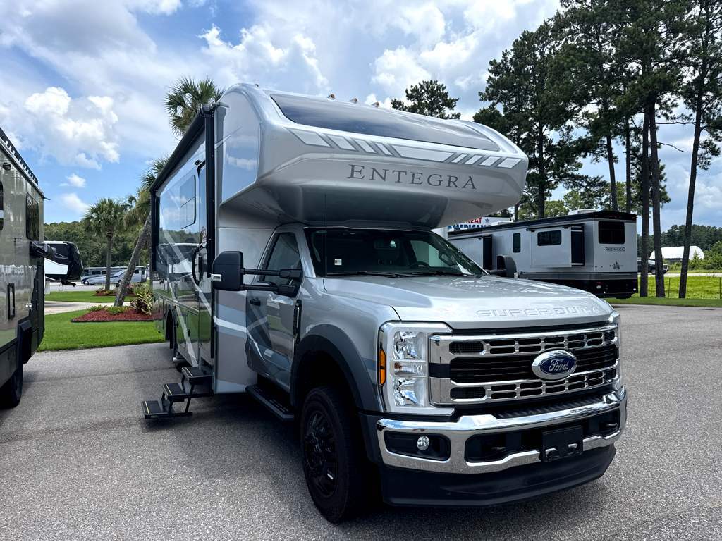 2027 Entegra Coach Esteem XL 32U in hammond LA