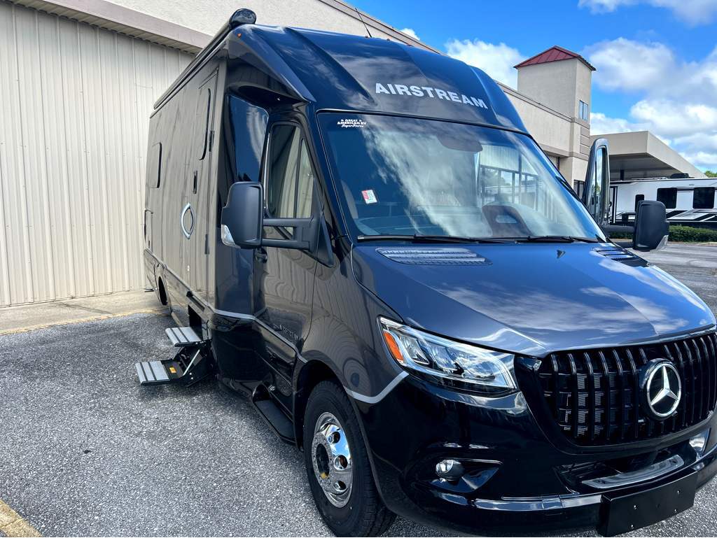 2027 Airstream Atlas 25RT Atlas 25RT in defuniak springs FL