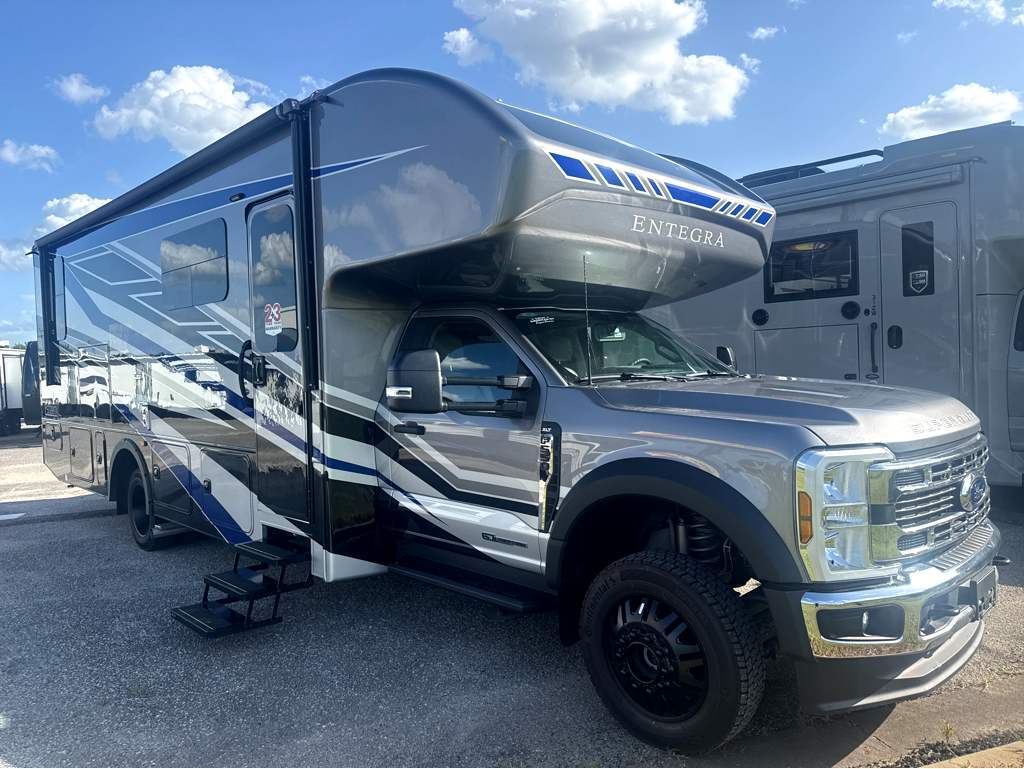 2027 Entegra Coach Esteem XL 32U RV