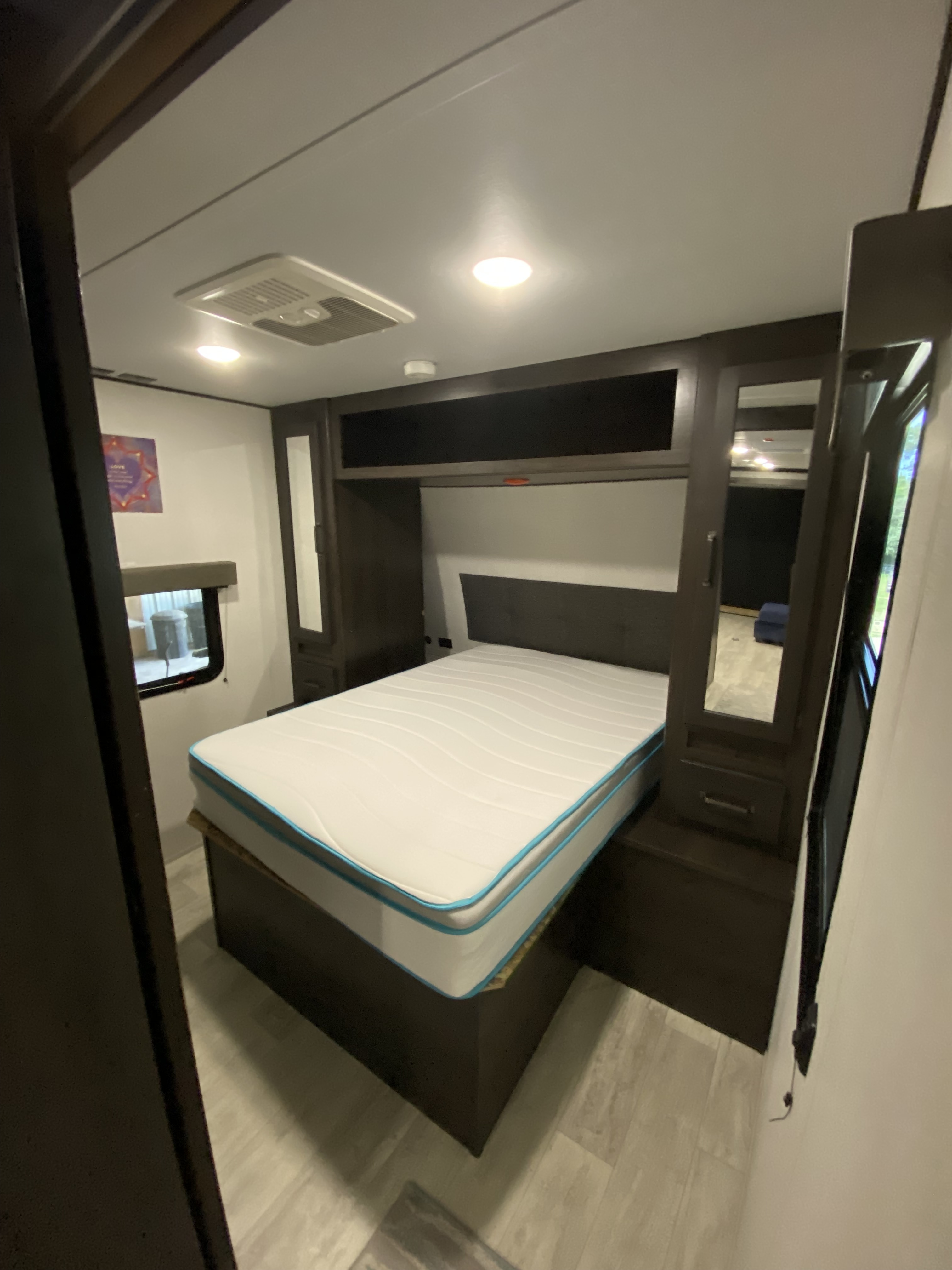 2024 Grand Design MOMENTUM MAV 27MAV in brenham TX