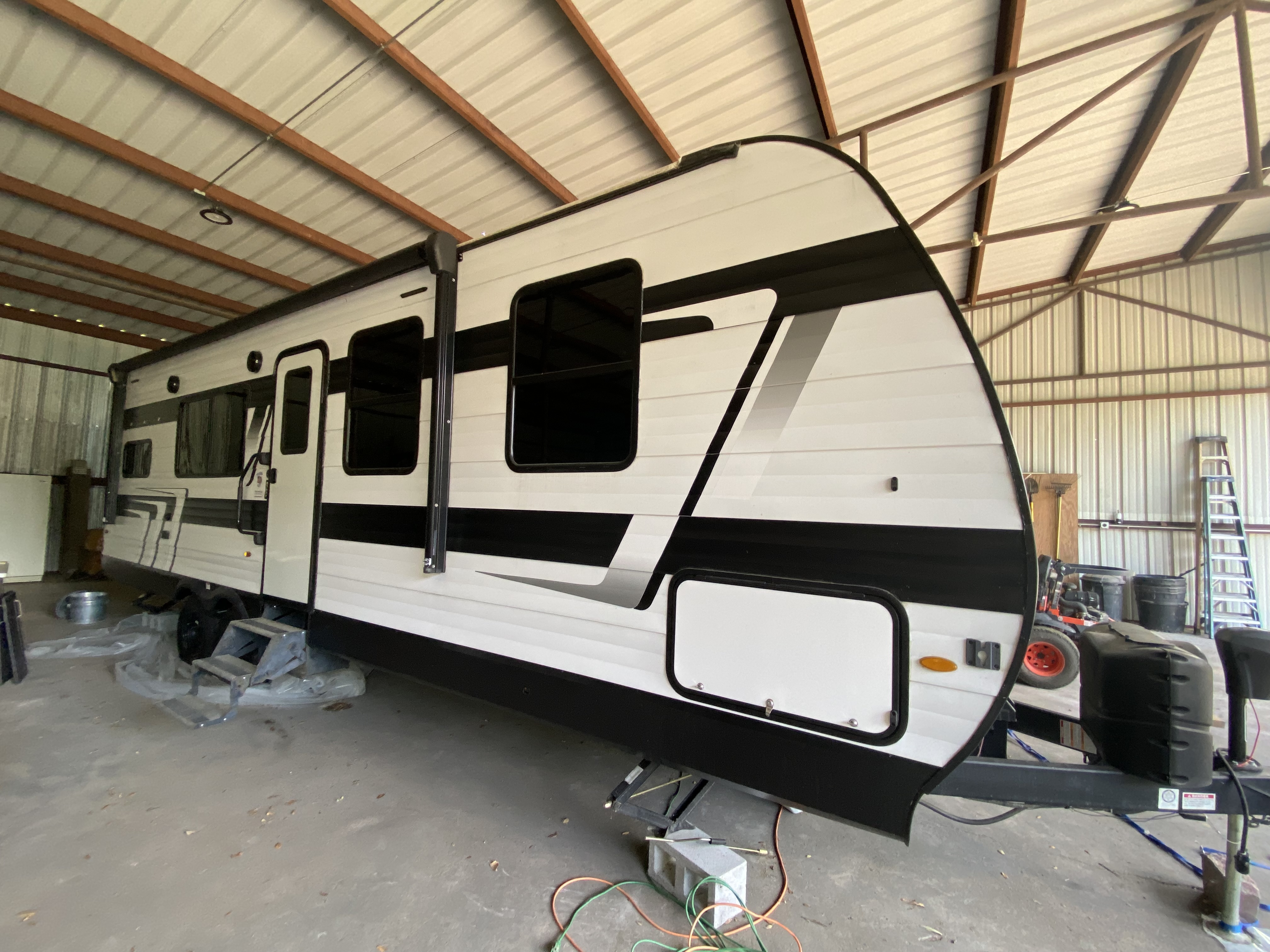 2024 Grand Design MOMENTUM MAV 27MAV RV