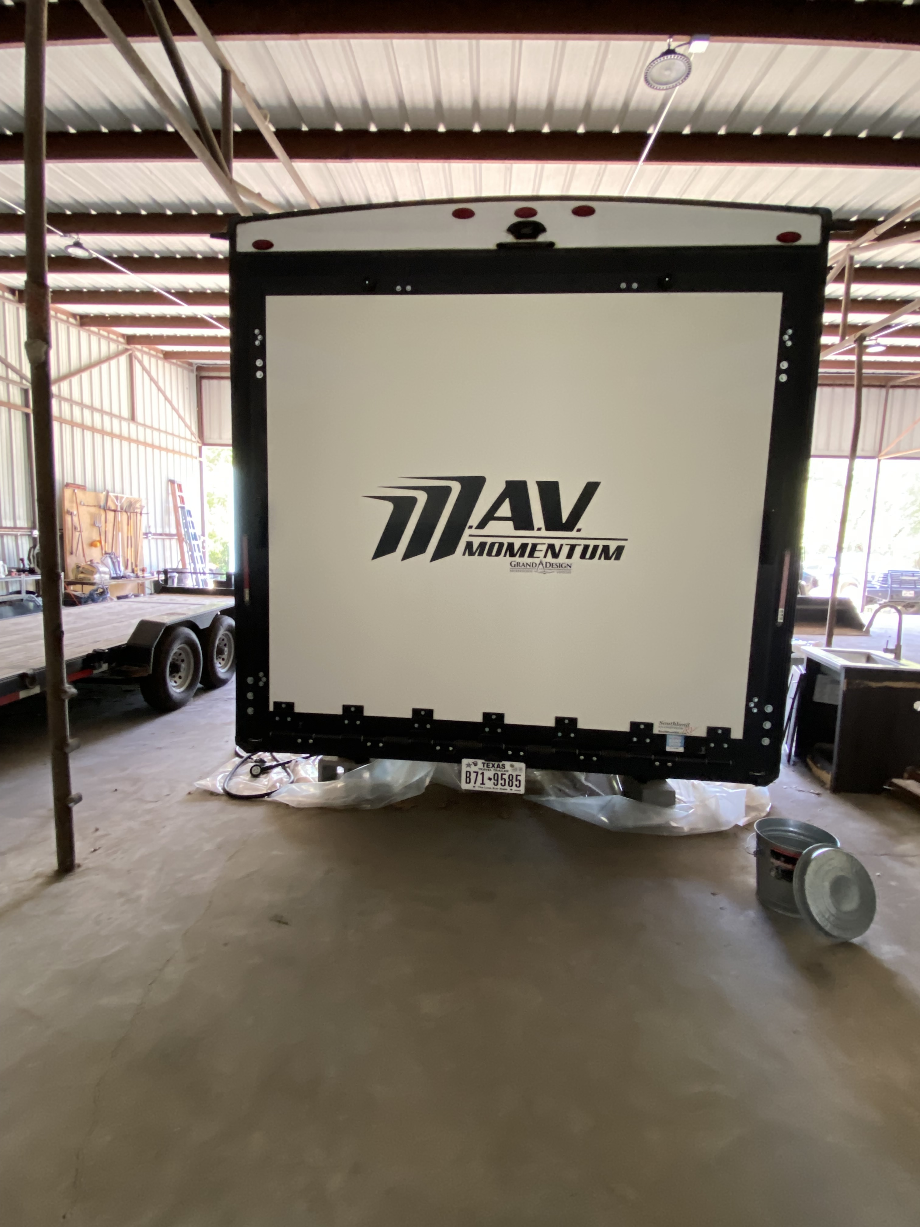 2024 Grand Design MOMENTUM MAV 27MAV in brenham TX