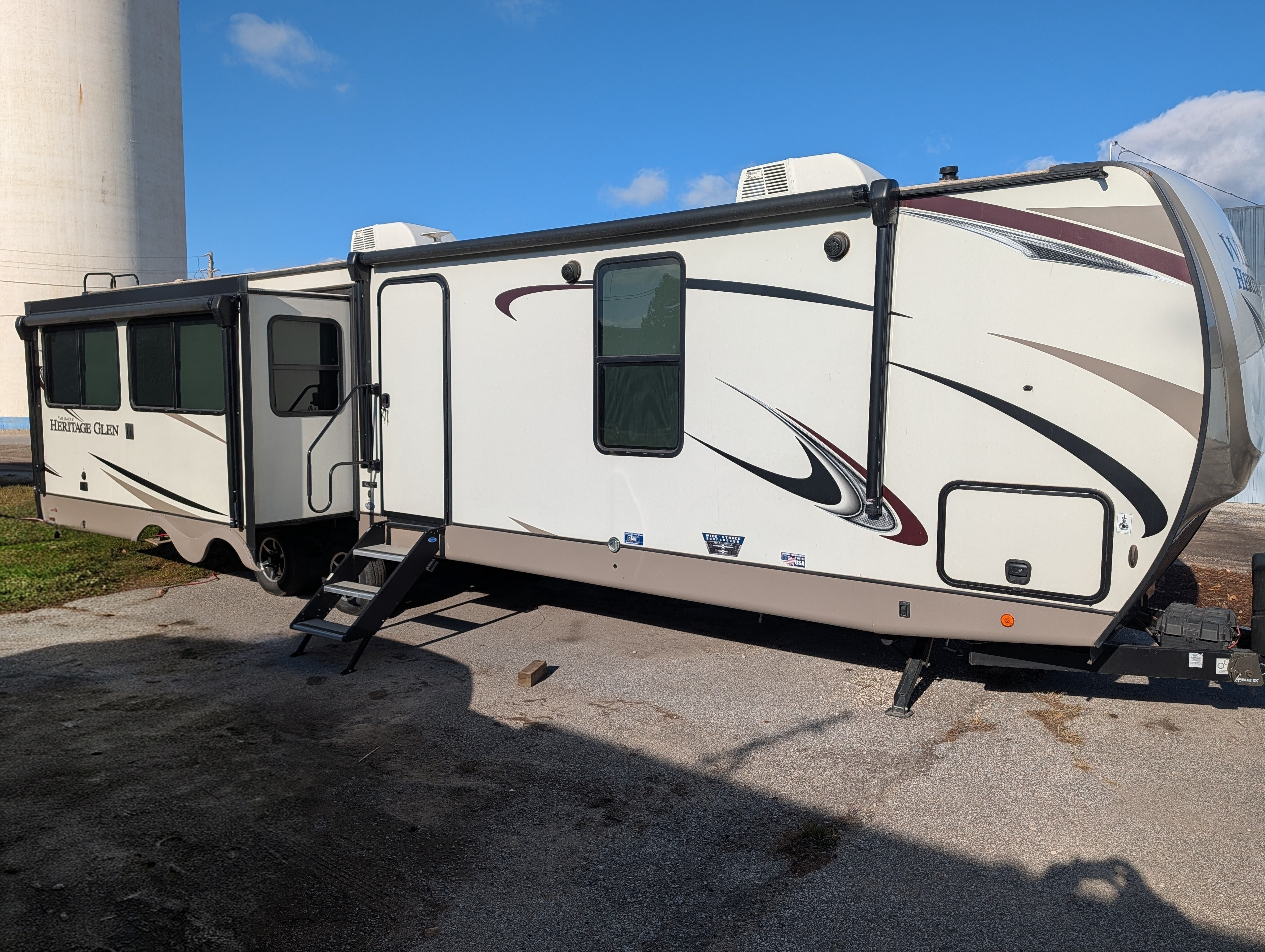 2021 Forest River WILDWOOD HERITAGE GLEN 308RL RV