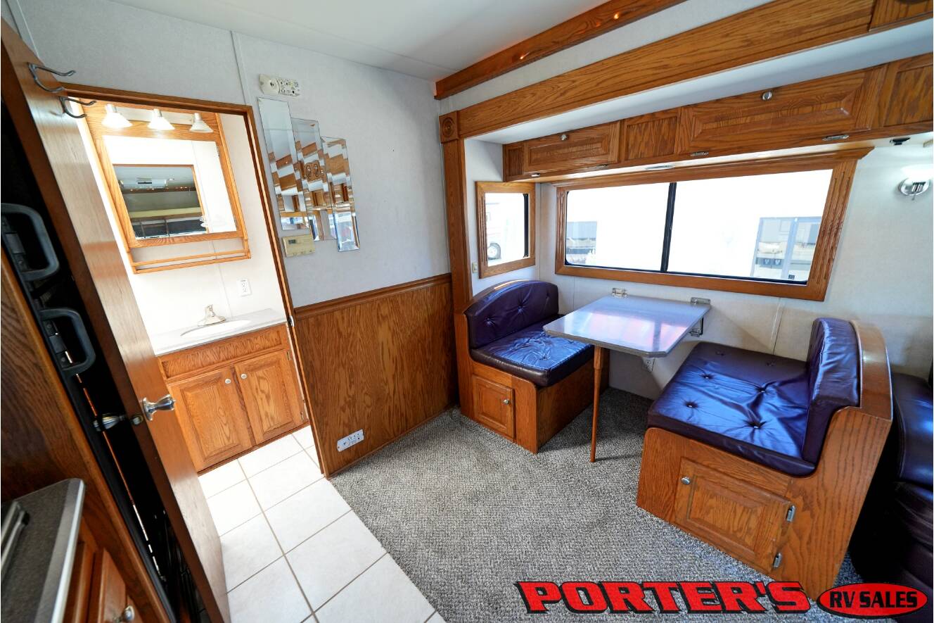 A photo of this 2004 Renegade Sport Deck 17TLQ Toterhome