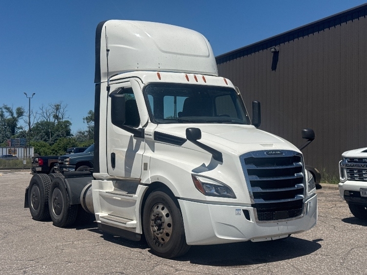 2024 FREIGHTLINER CASCADIA 126 in Omaha, NE