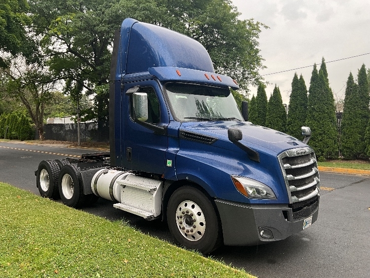 2020 FREIGHTLINER CASCADIA 126 in Reading, PA