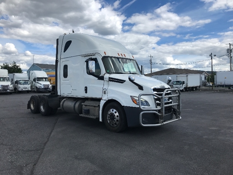 2022 FREIGHTLINER CASCADIA 126 in Spokane Valley, WA