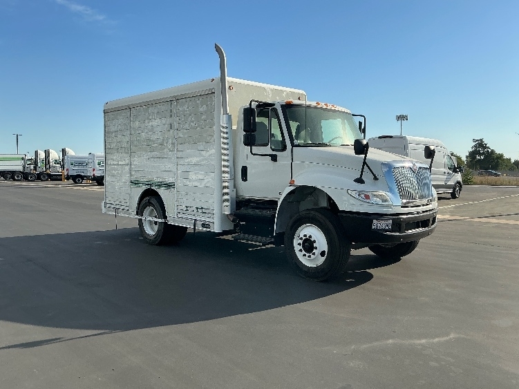 2019 INTERNATIONAL 4300 in Sacramento, CA