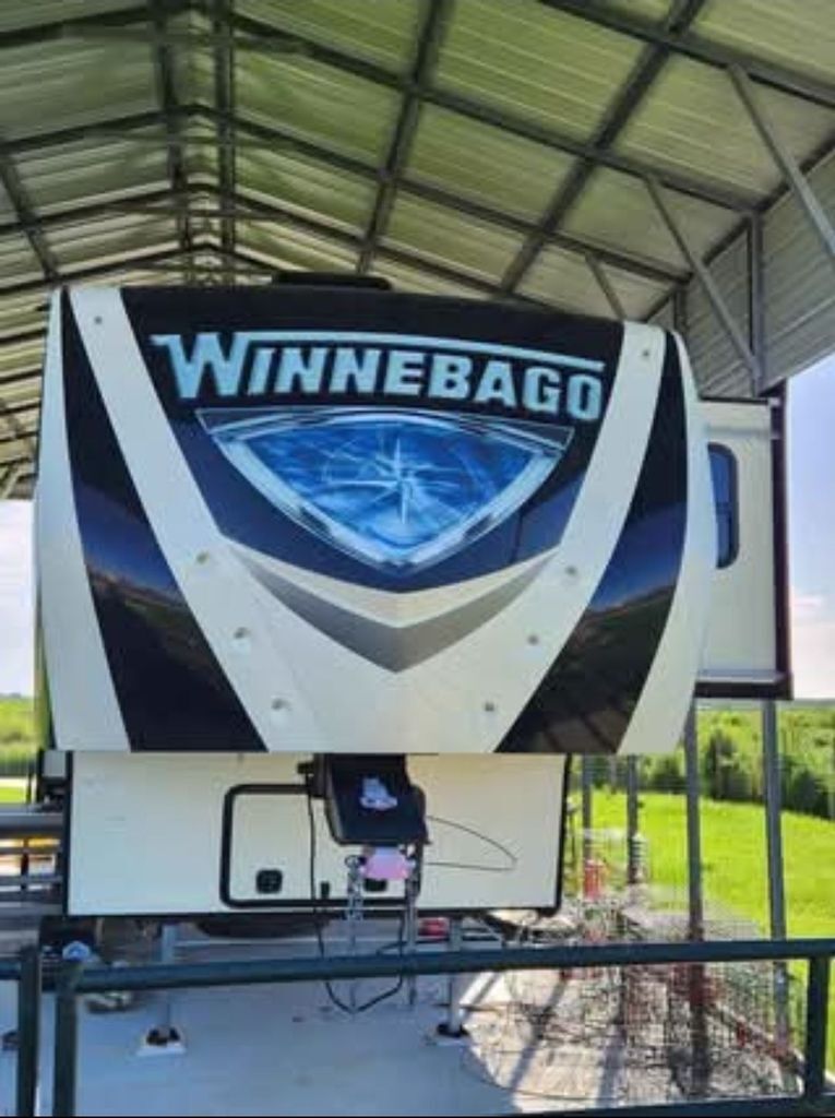 2017 Winnebago Voyage 35RL 35L in conroe TX
