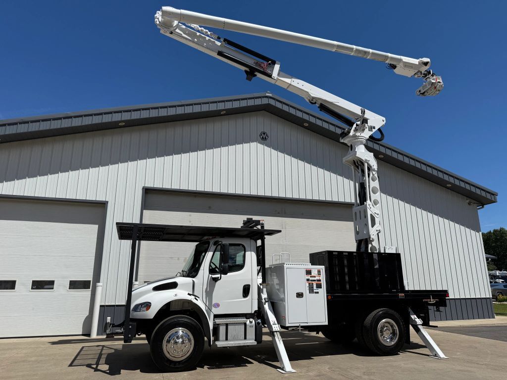 2021 FREIGHTLINER BUSINESS CLASS M2 106 in Battle Creek, MI