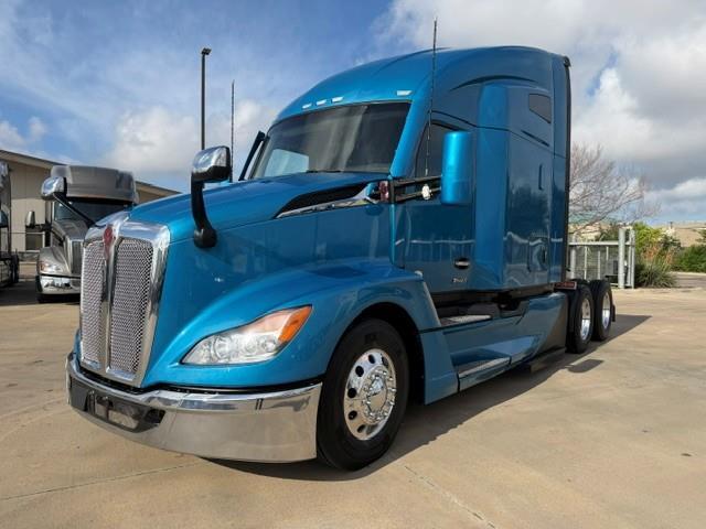 2023 KENWORTH T680 in Fort Worth, TX
