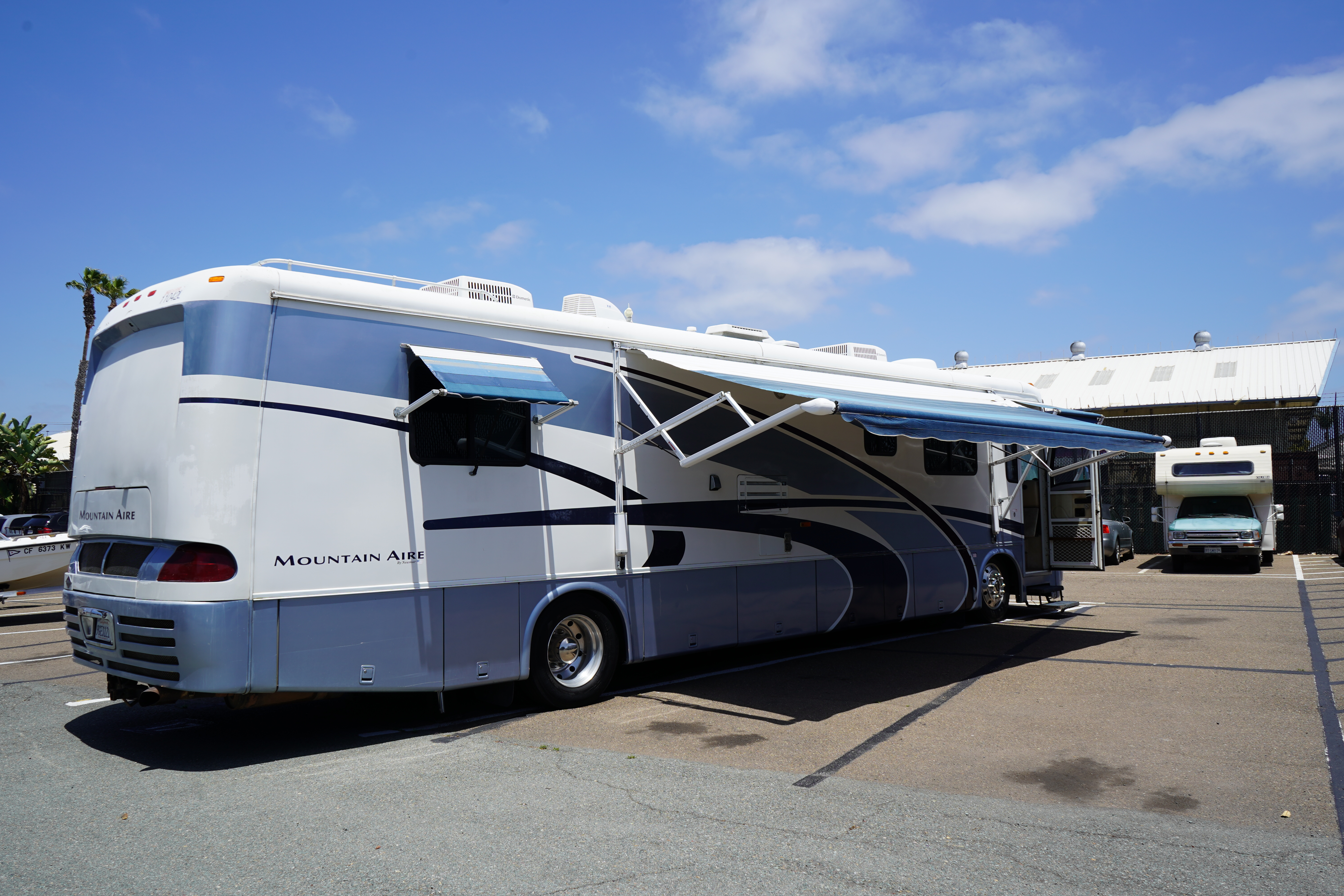 2000 Newmar MOUNTAIN AIRE 4081 in san diego CA