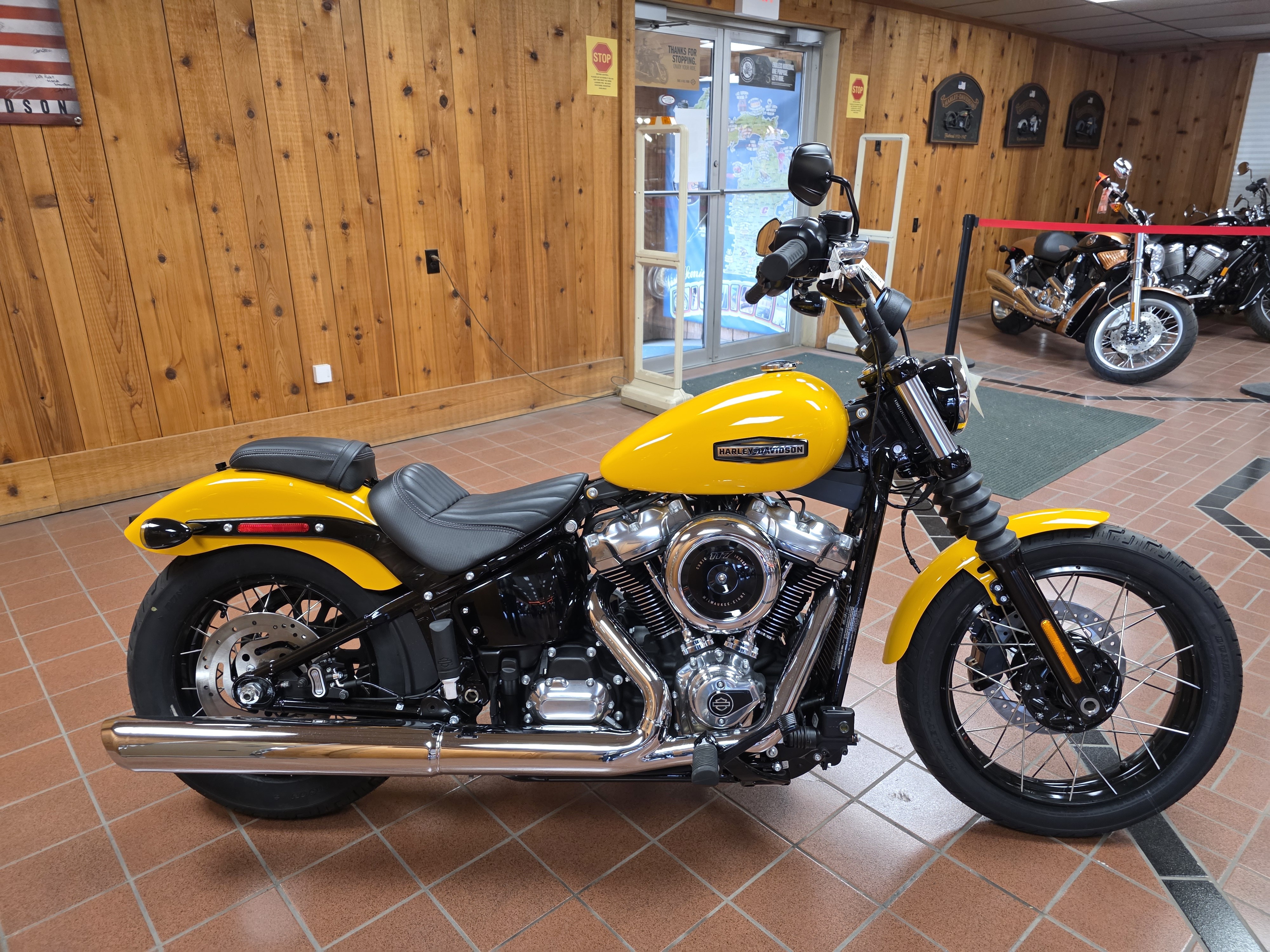 2025 Harley-Davidson Street Bob® in Cement City, MI