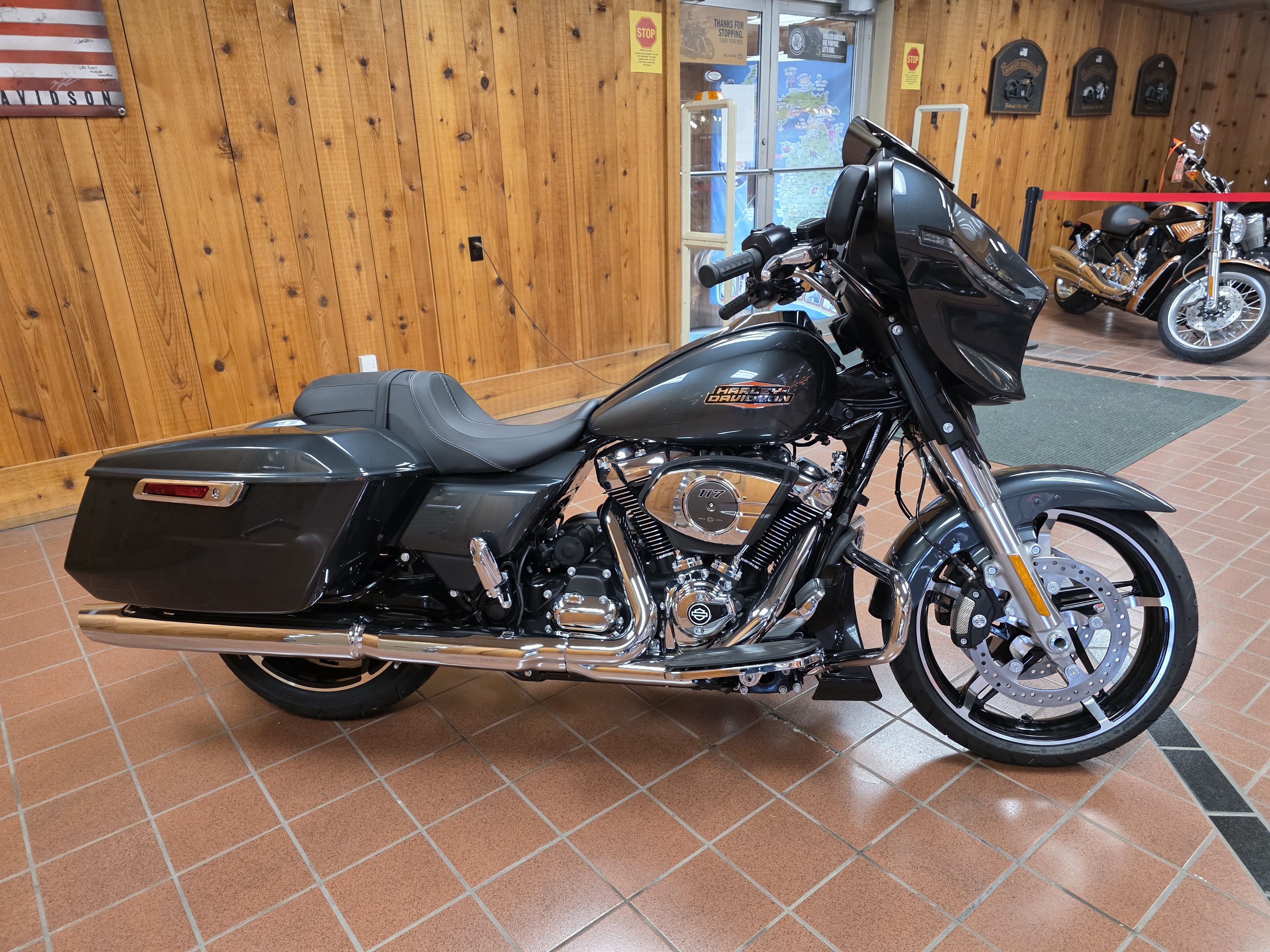 2025 Harley-Davidson Street Glide® in Cement City, MI