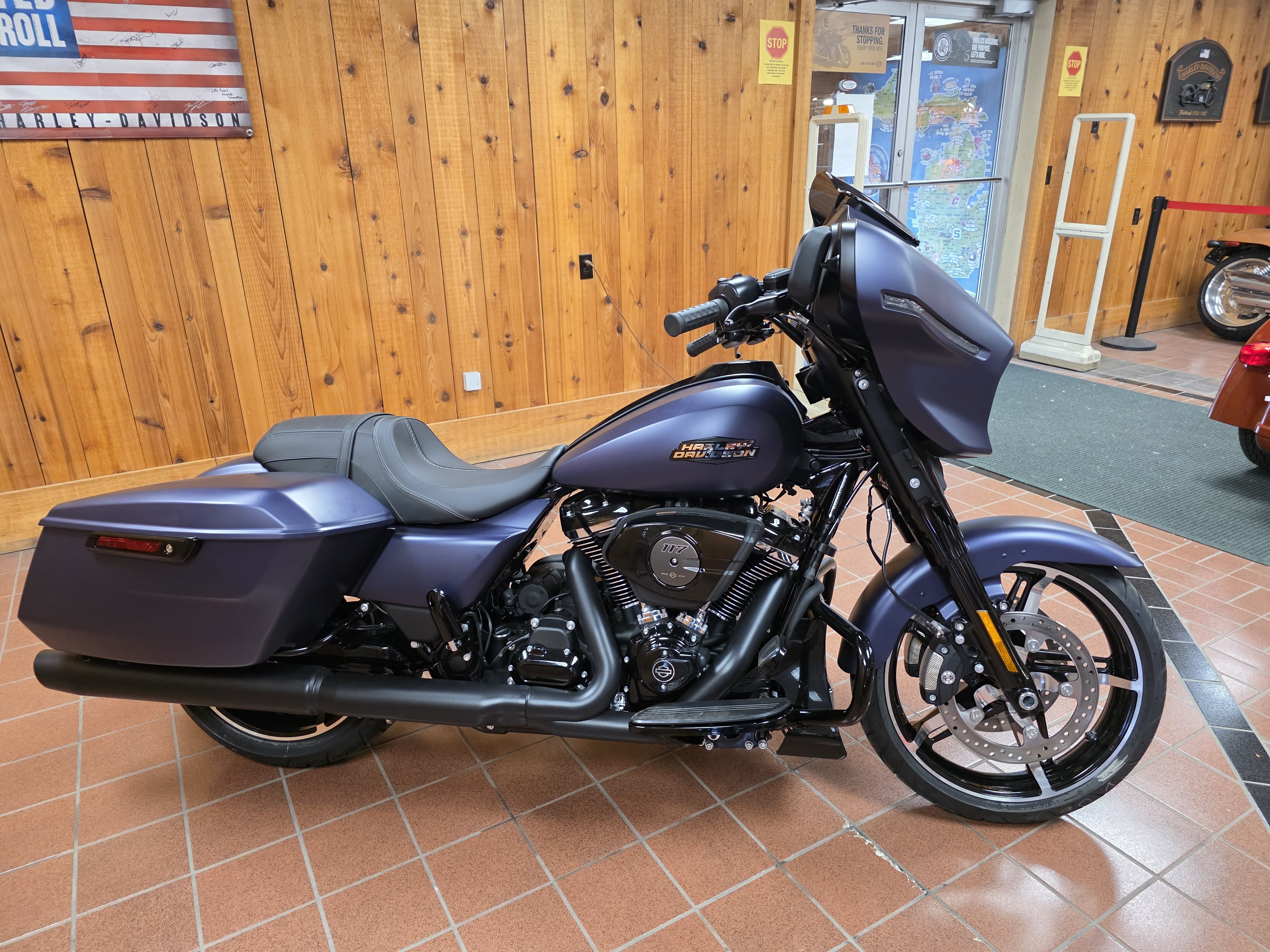 2025 Harley-Davidson Street Glide® in Cement City, MI