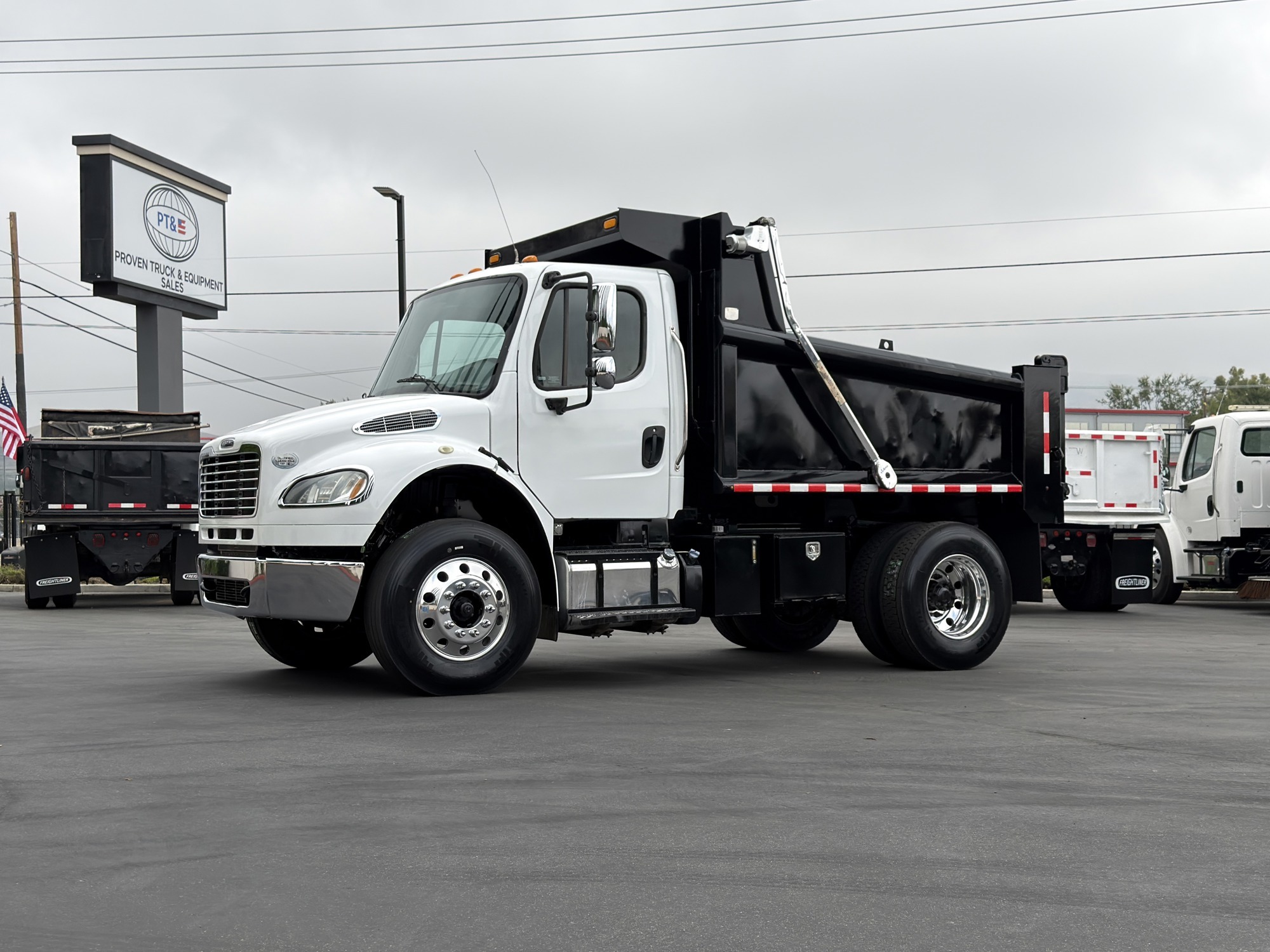 2015 FREIGHTLINER BUSINESS CLASS M2 106 in Yucaipa, CA