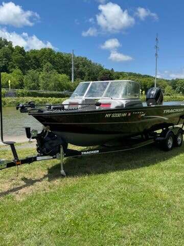 2016 Tracker Boats Targa wt20 V-20 WT SPORT in sodus point NY