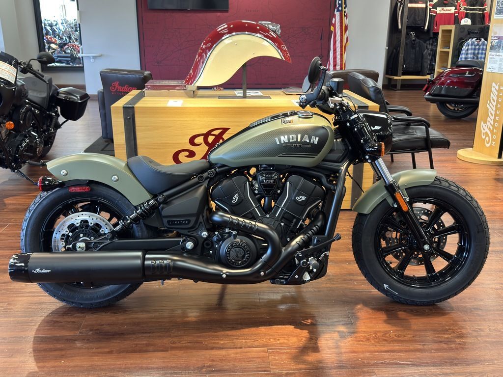 2026 Indian Motorcycle® Scout® Bobber Limited +Tech Moss Green Smoke LIMITED + TECH in Knoxville, TN